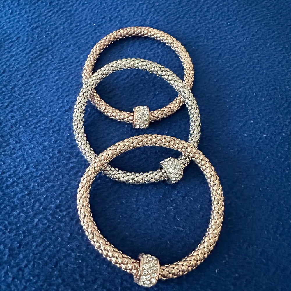 Women Set of 3 Stretch Bracelet Silver, Gold Rose with Rhinestone Good Condition